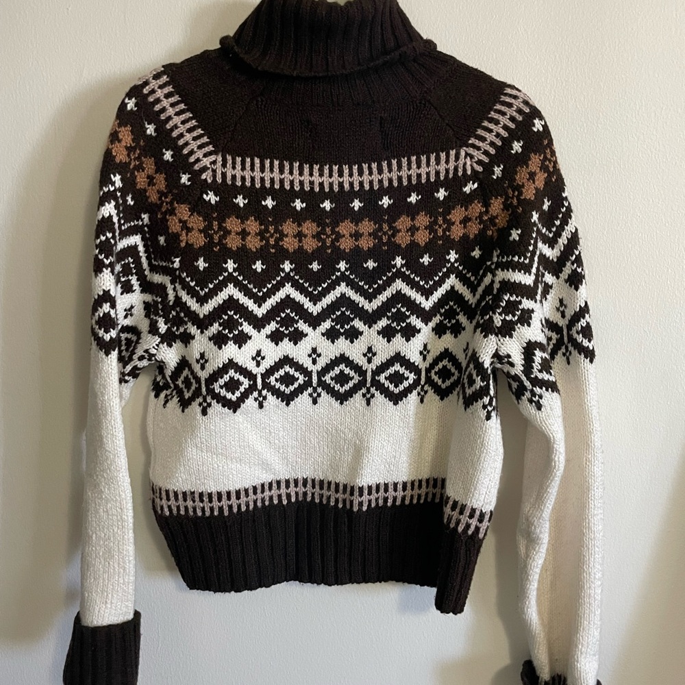 Cozy Brown and White Turtleneck Sweater